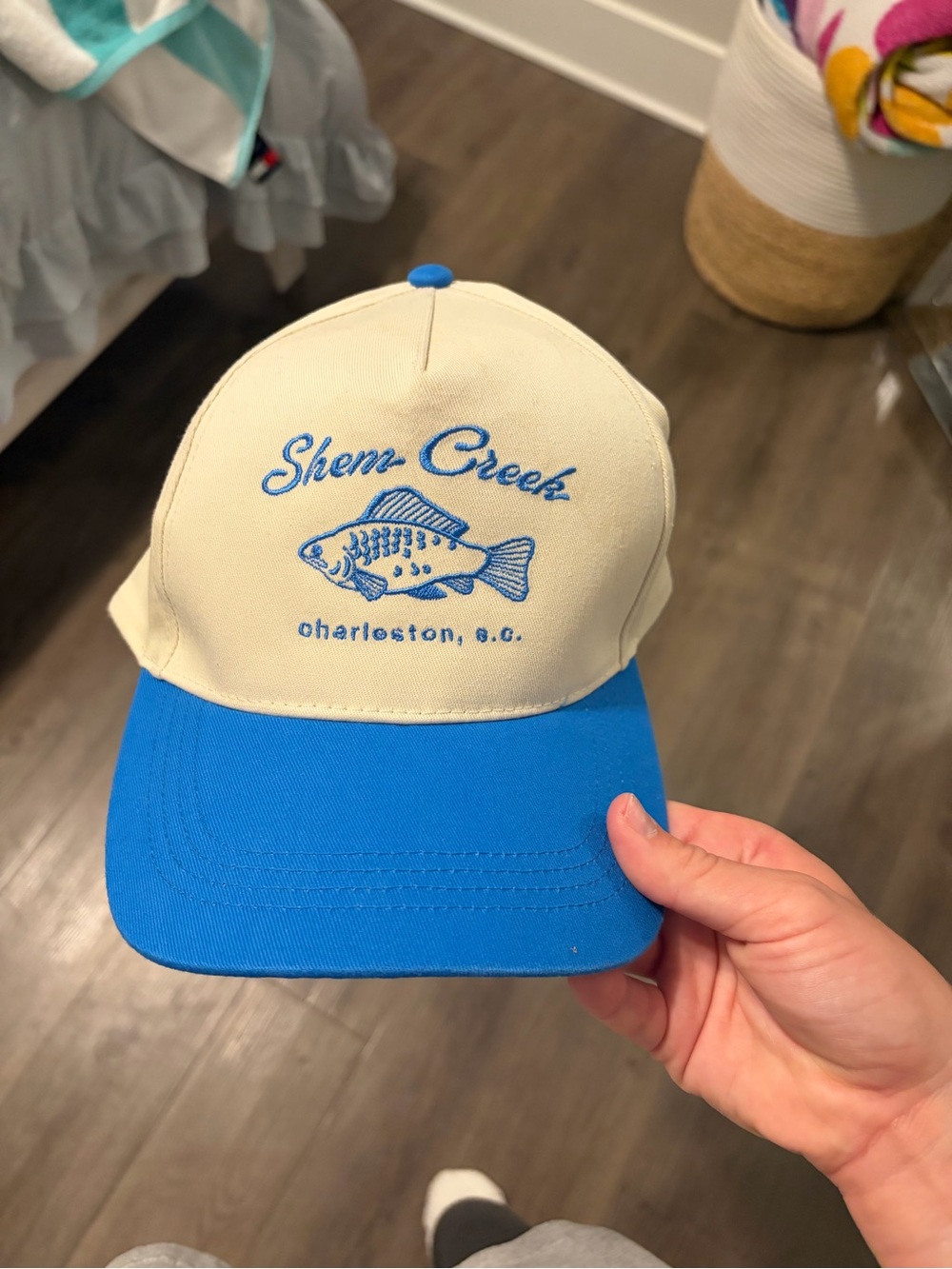 Vineyard Vines Two-Tone Shen Creek Cap - Cream and Blue